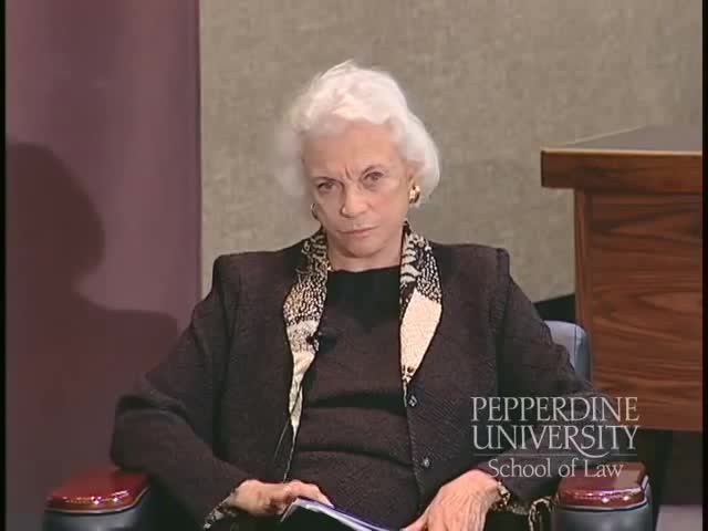 Ret_Justice_Sandra_Day_O_Connor_Gives_the_Second_Annual_William_French_Smith_Lecture.jpg